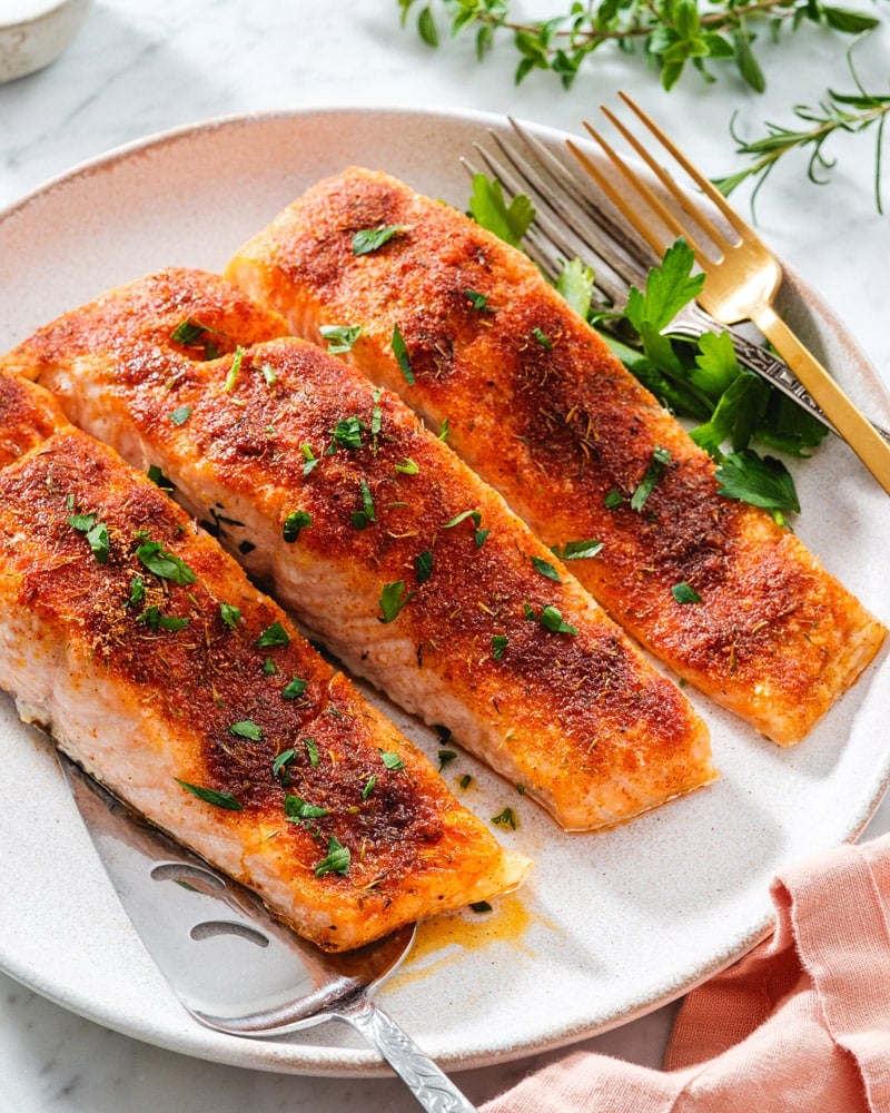 Easy Oven Baked Salmon: Get Flaky, Juicy Results Every Time